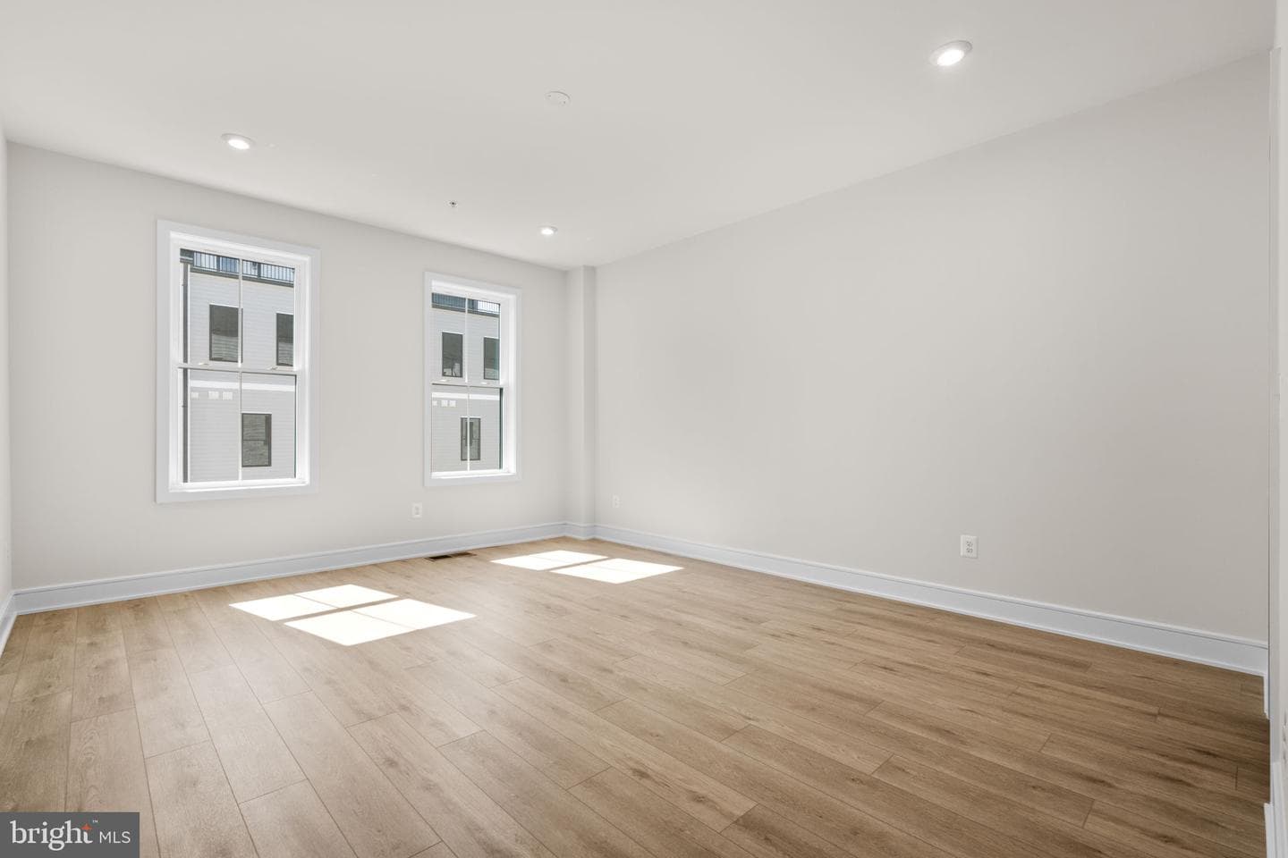21756 Dollis Hill Terrace photo 15