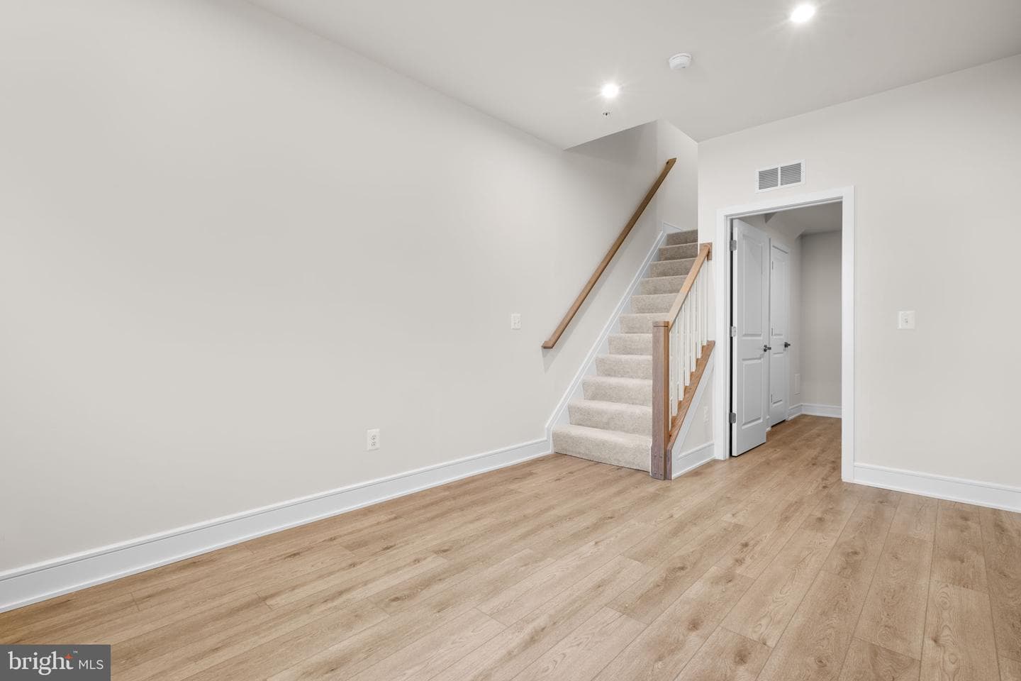 21756 Dollis Hill Terrace photo 28