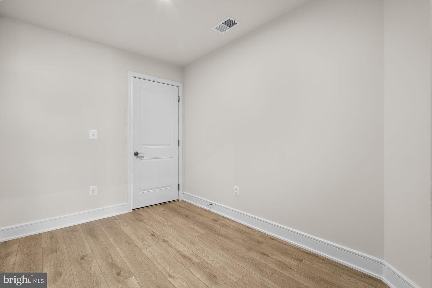 21756 Dollis Hill Terrace photo 29