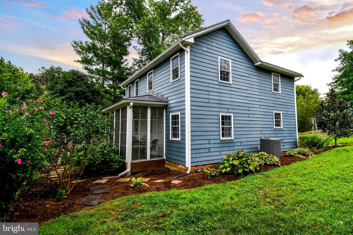 409 Wingate Place SW photo 47