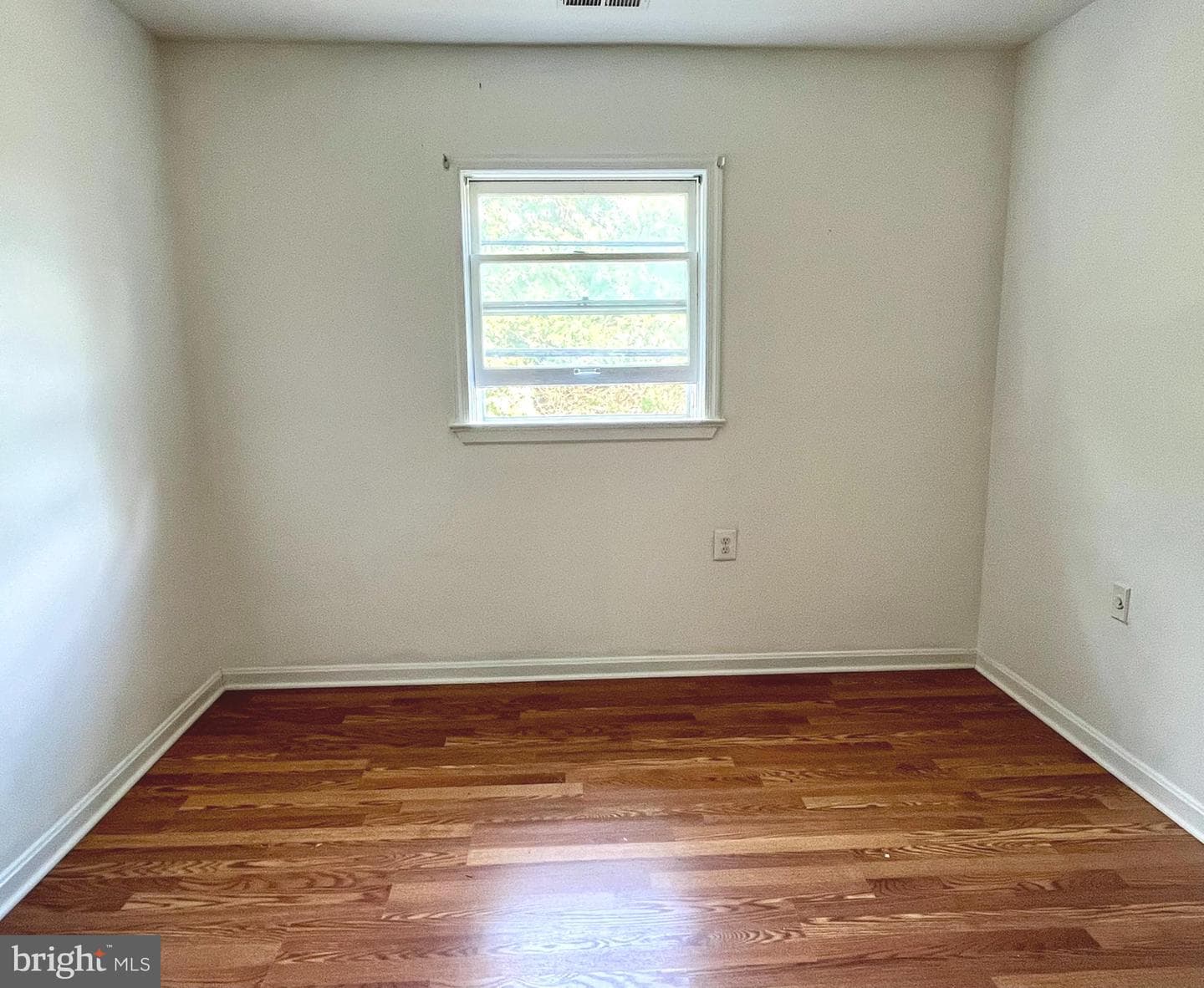 251 Meadows Lane NE photo 11