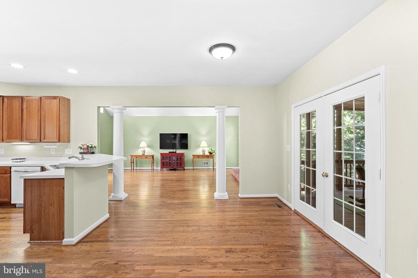 409 Bolingbrook Court photo 21