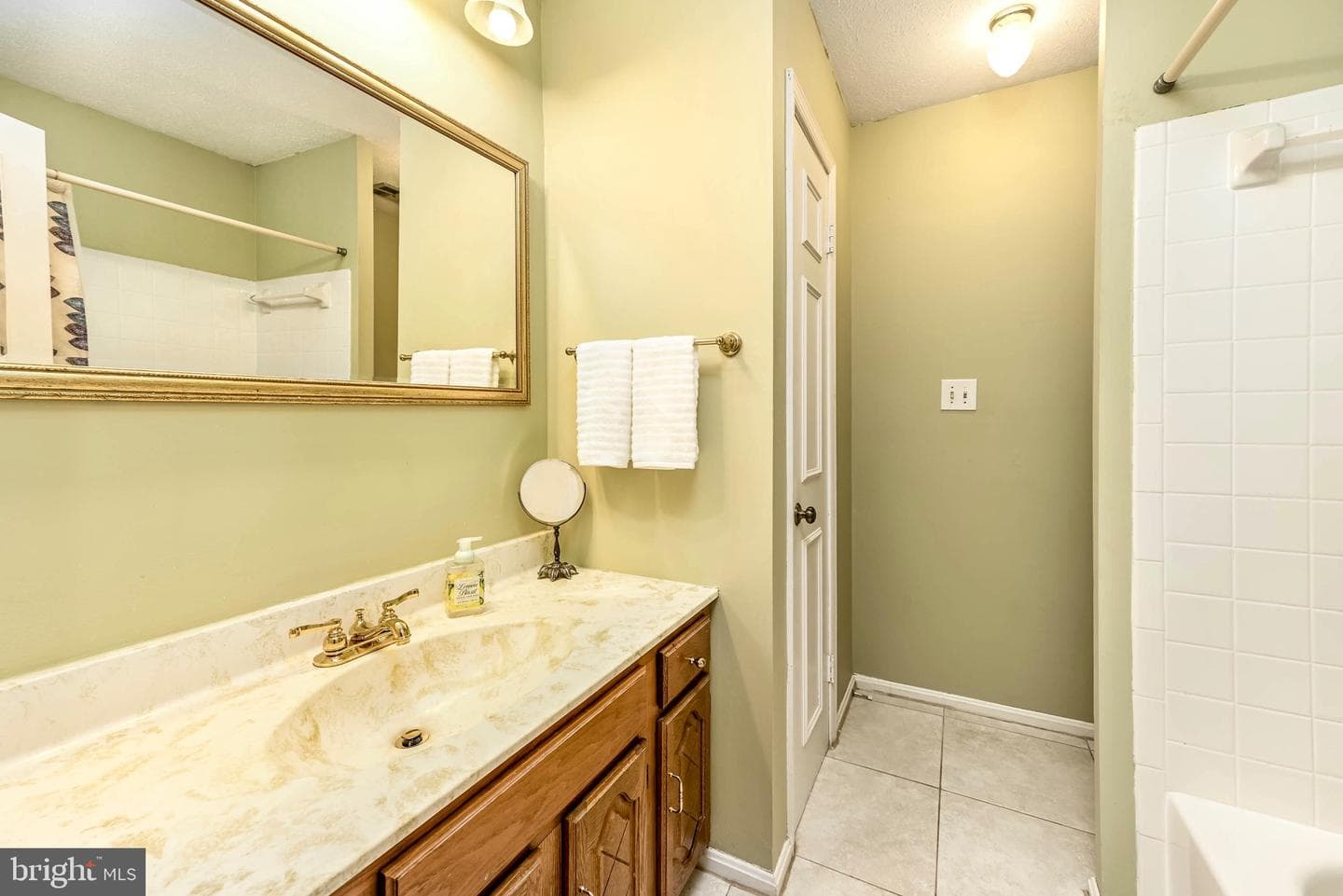 14 Webley Court photo 24