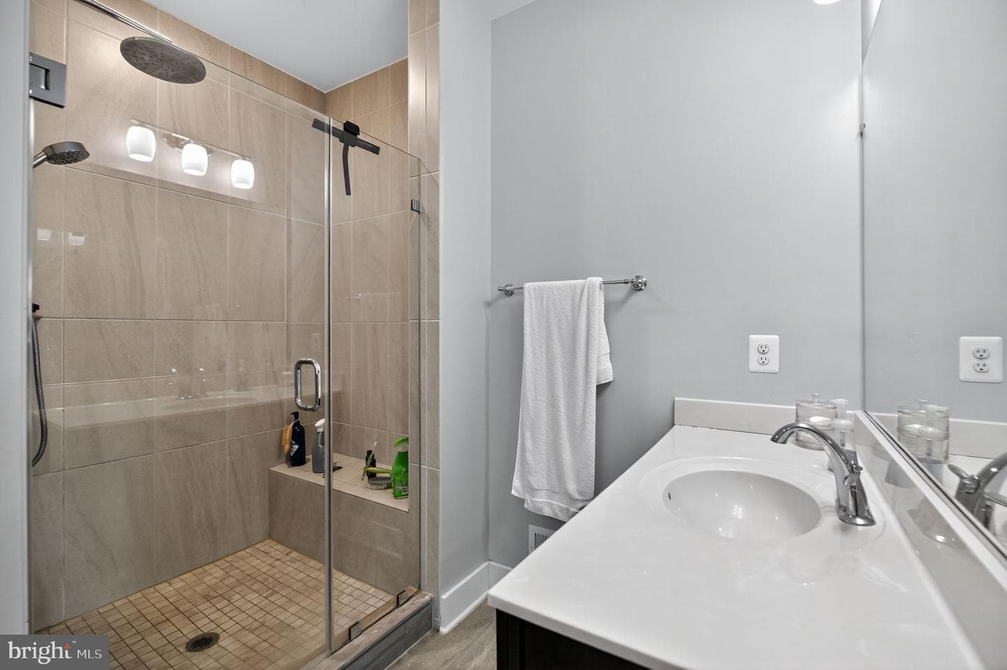 44852 Tiverton Square photo 14