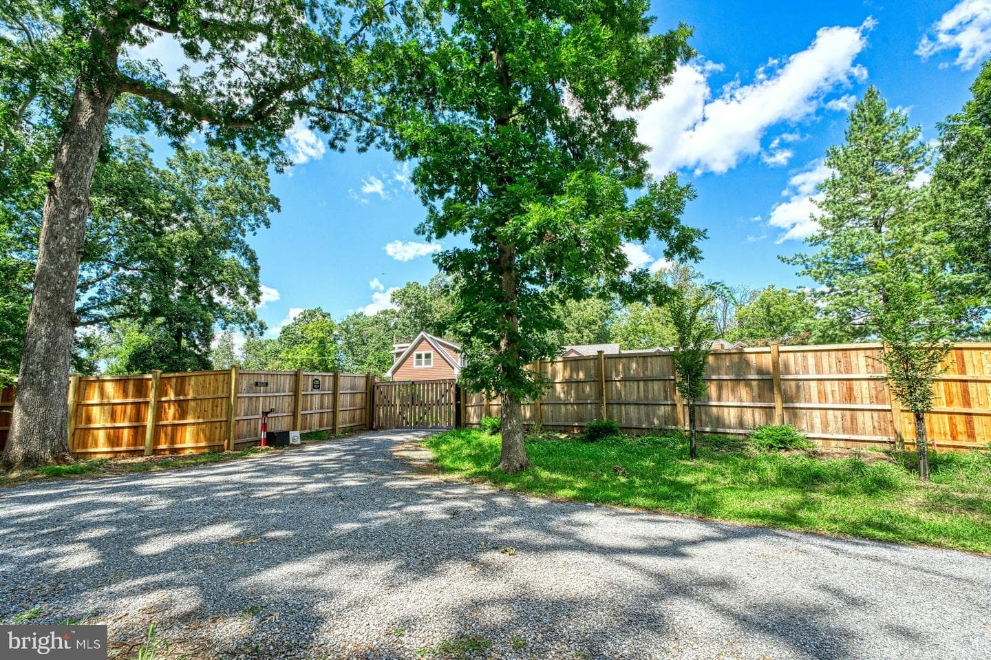 16555 Old Waterford Road photo 5