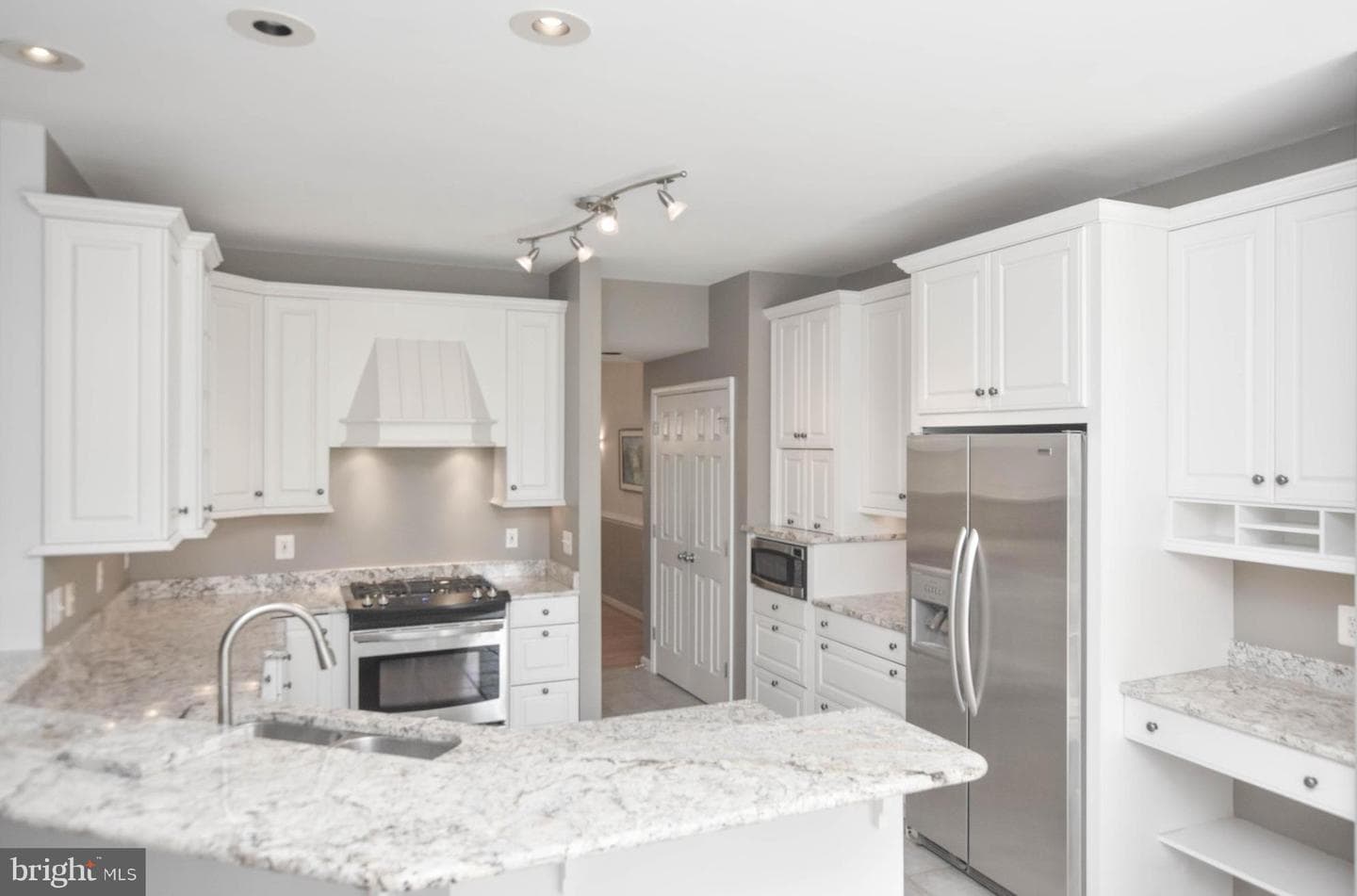 42235 Green Meadow Lane photo 13