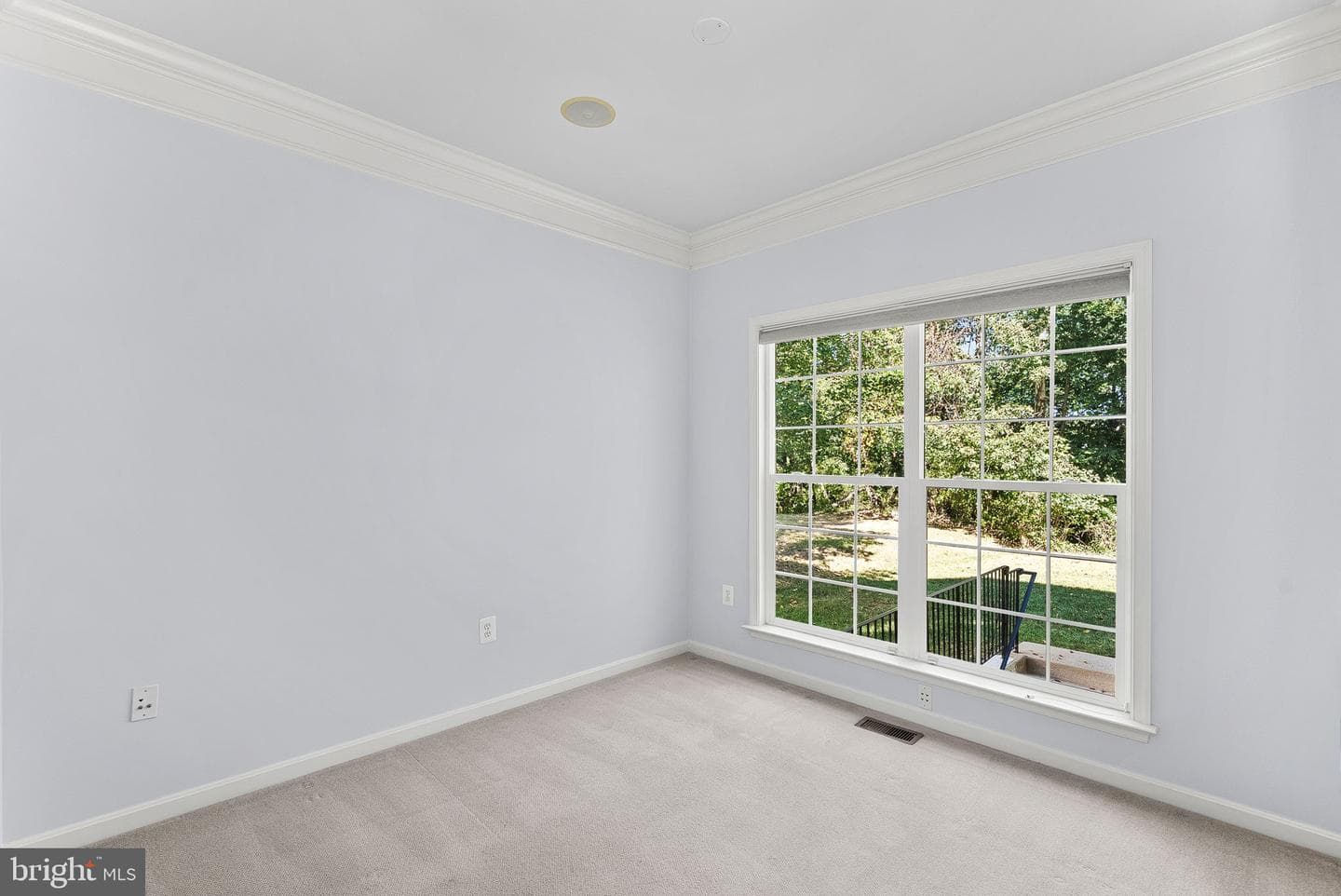205 E Skyline Drive photo 10