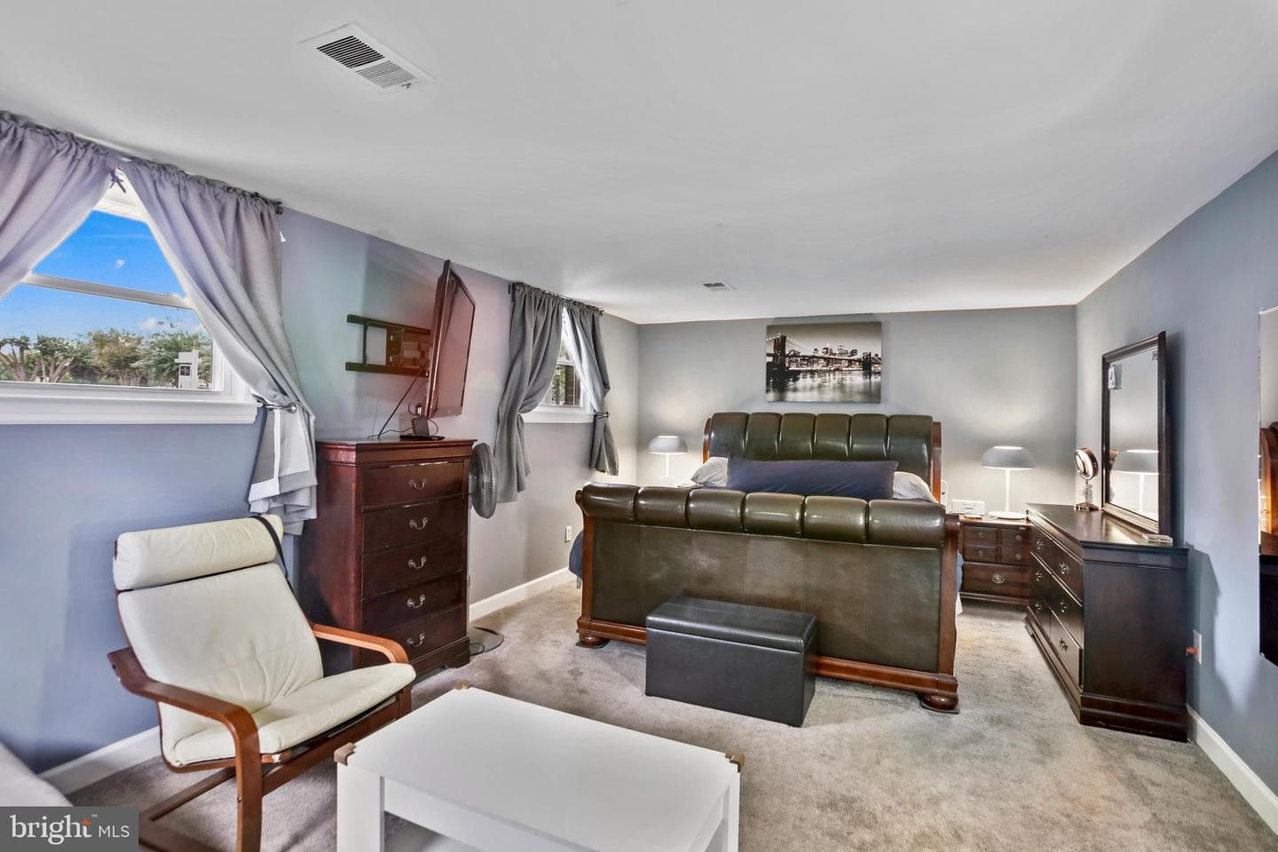 1106 E Maple Avenue E photo 14