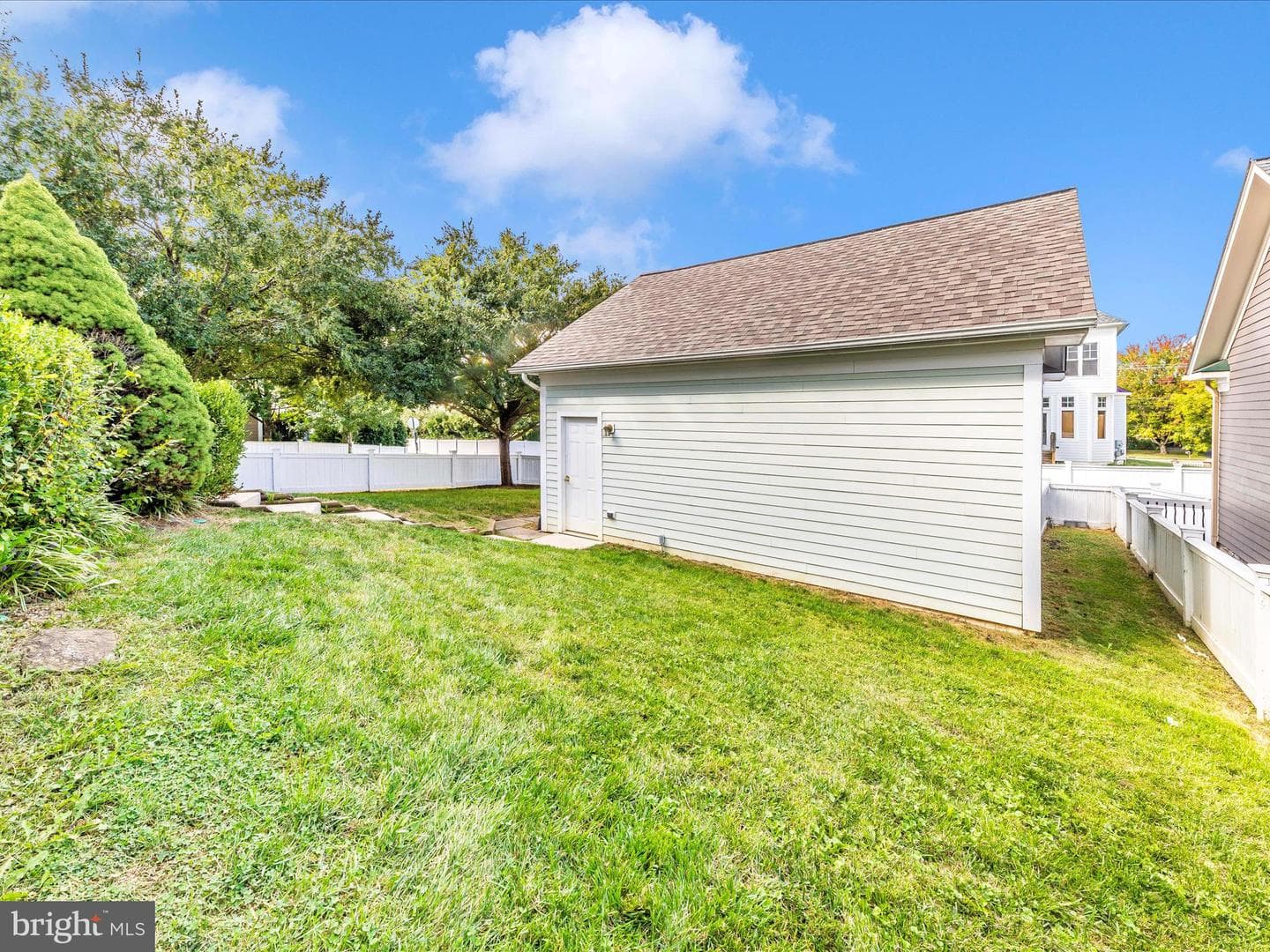 619 Greysands Lane photo 49