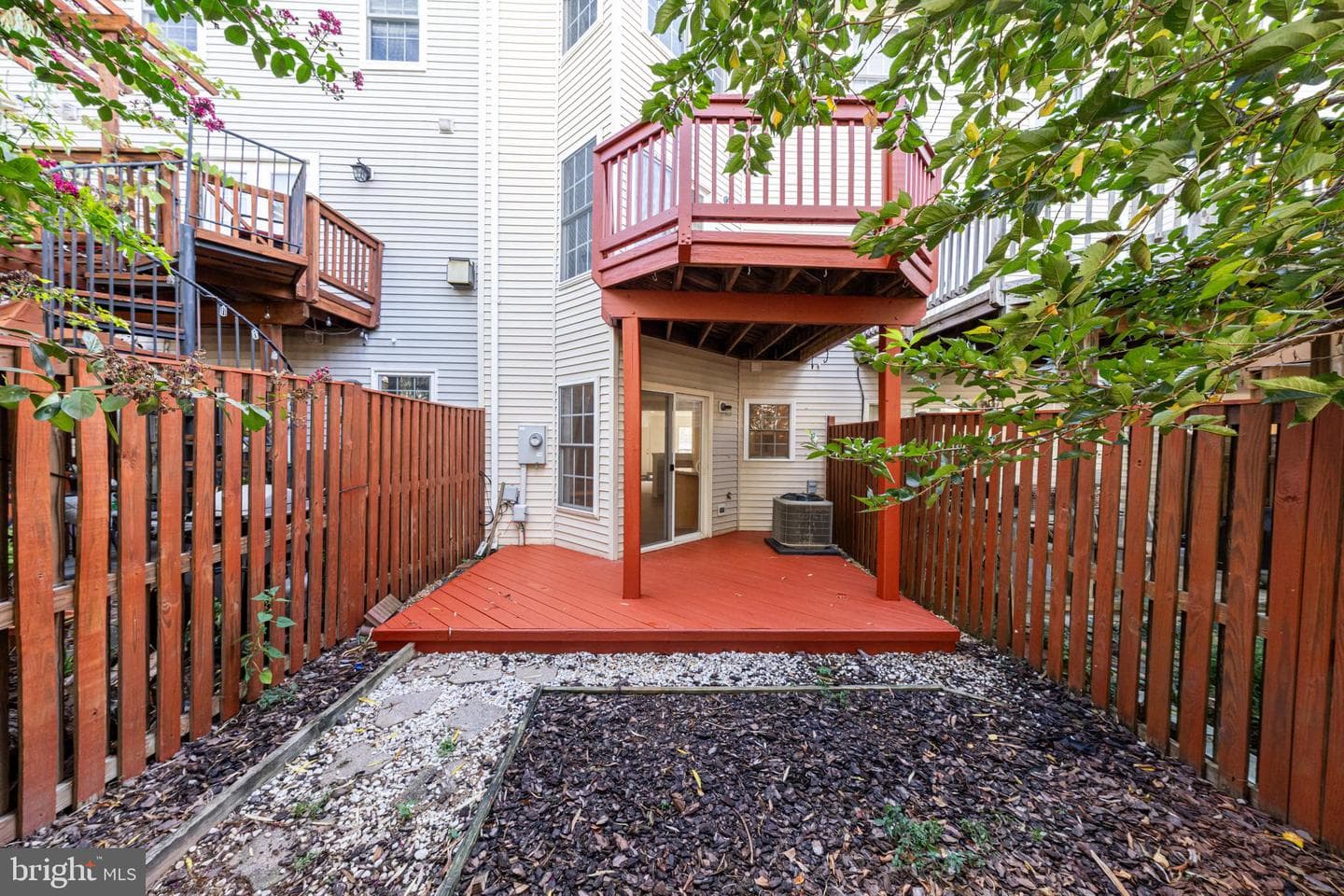 43539 Kiplington Square photo 29