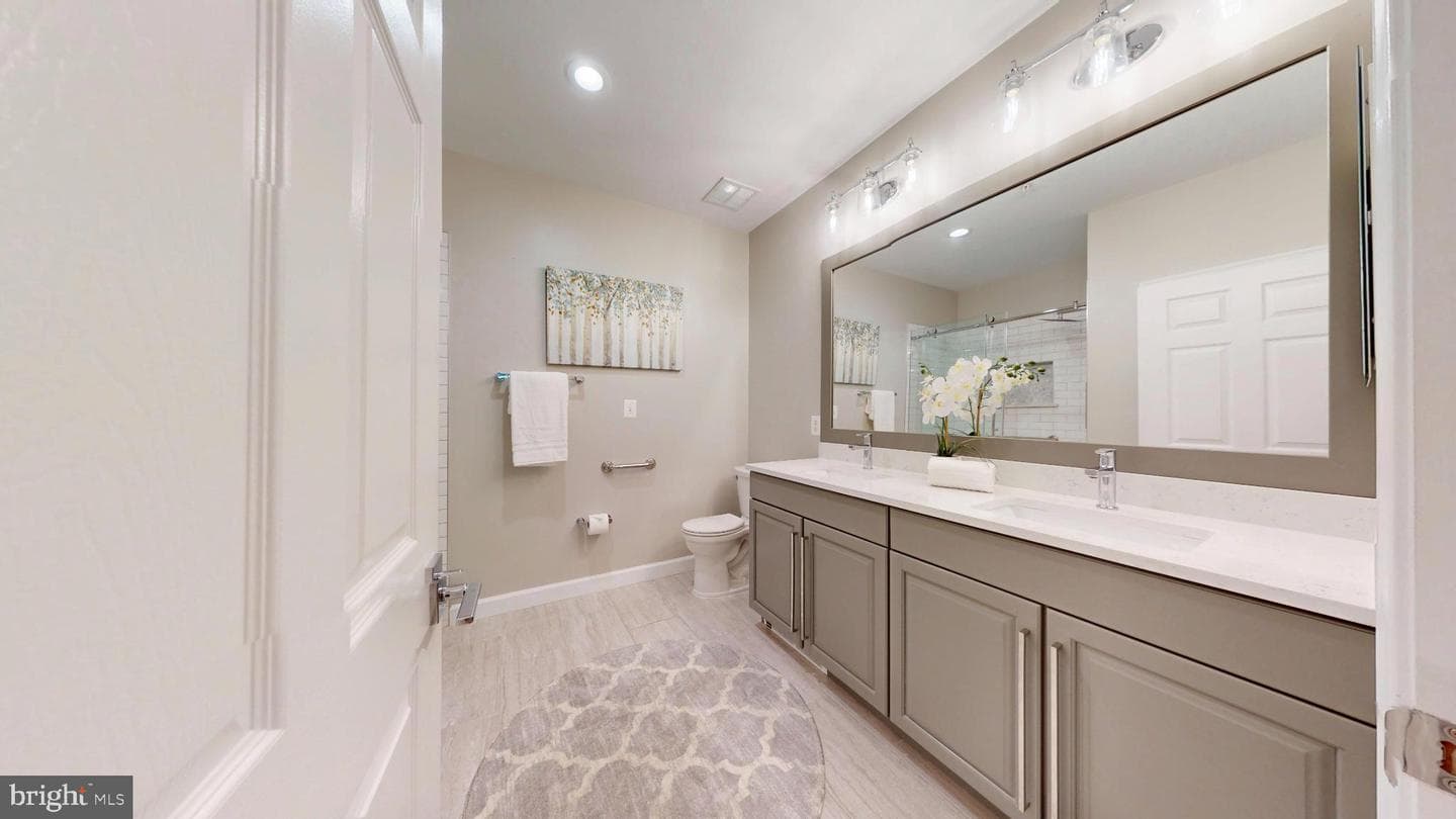 20816 Noble Terrace #104 photo 26