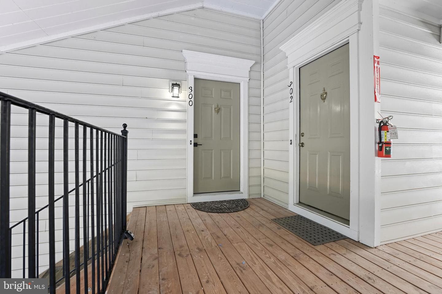 46895 Eaton Terrace #300 photo 4