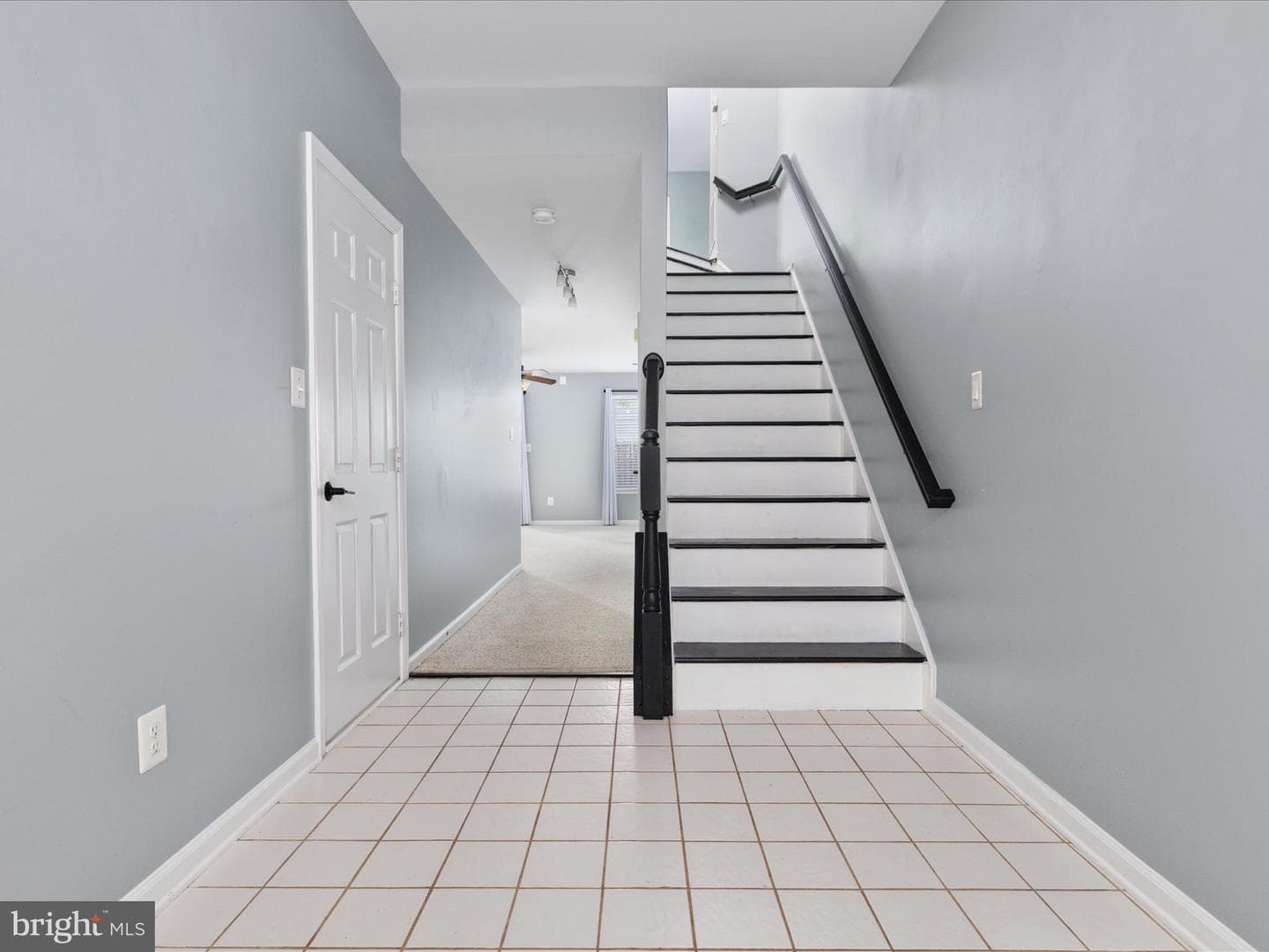 25328 Ashbury Drive photo 4