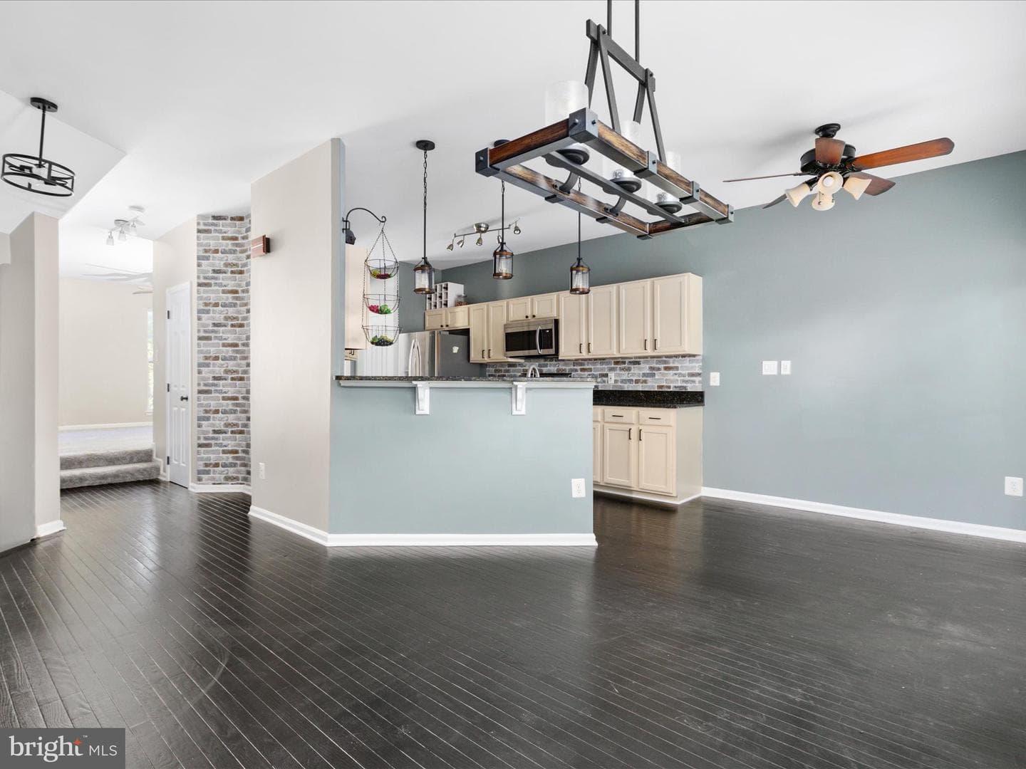 25328 Ashbury Drive photo 7