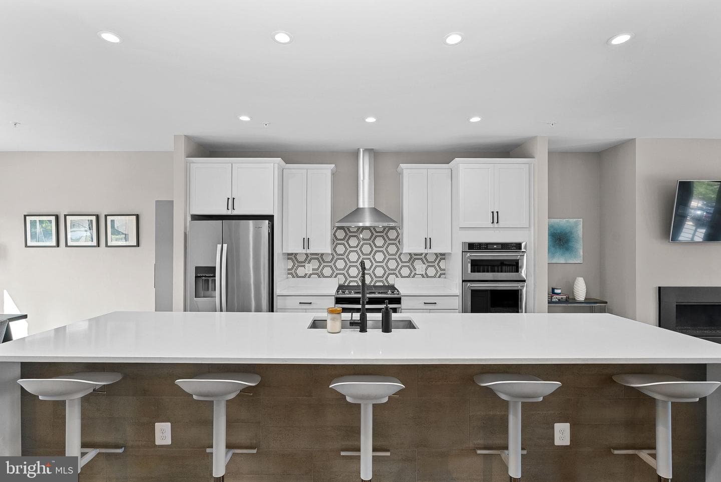 20119 Old Line Terrace photo 14
