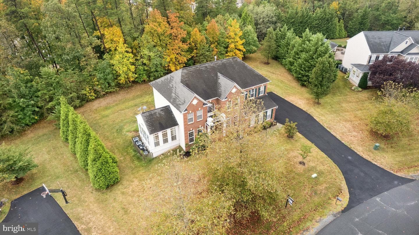 25083 Kingscote Court photo 30