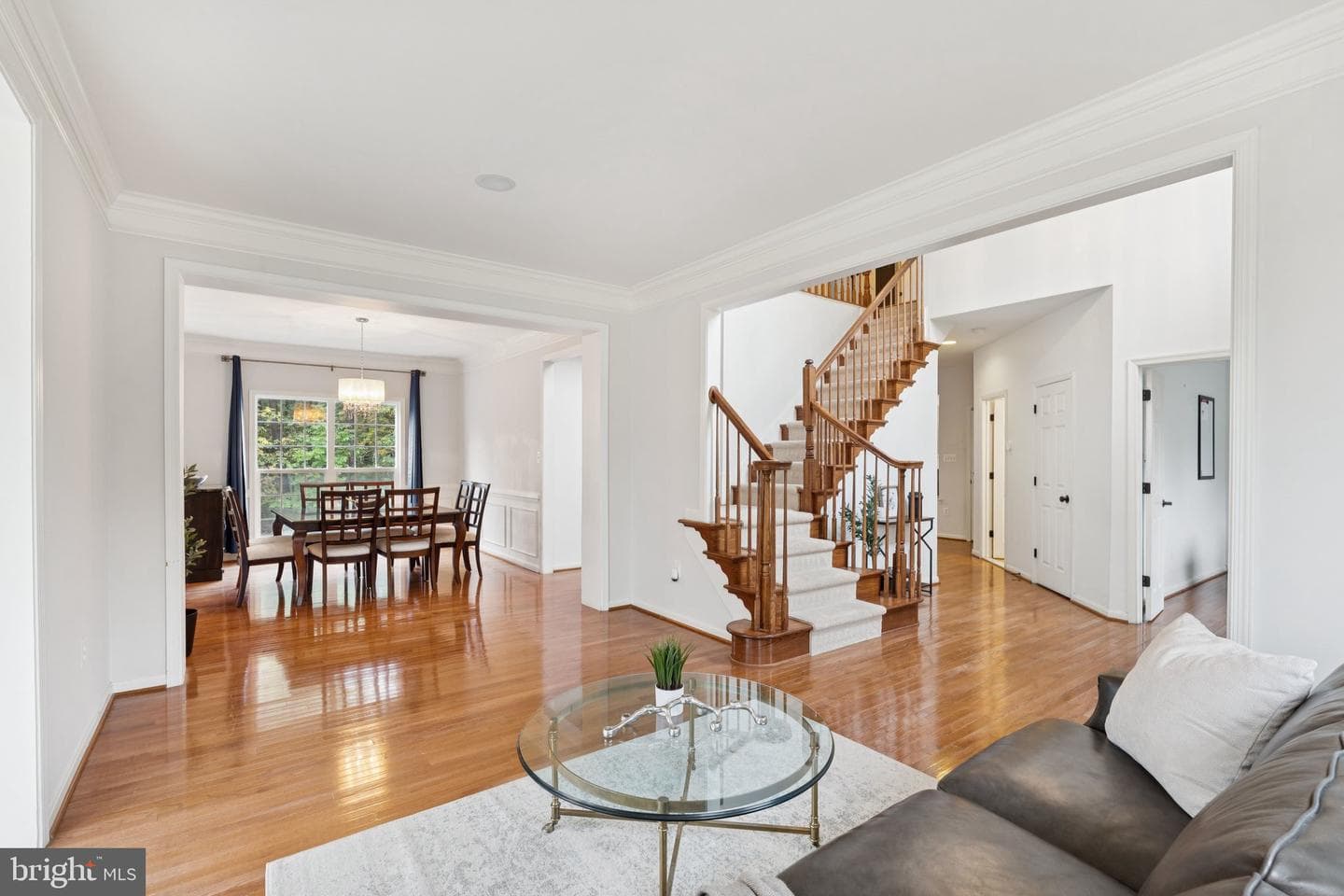 25083 Kingscote Court photo 4