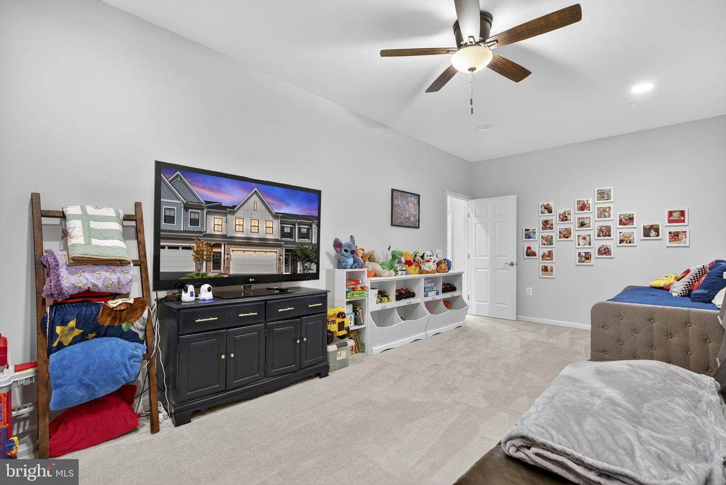 19059 Coral Reef Square photo 42