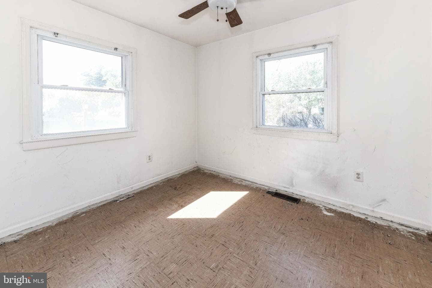 808 W Nettle Tree Road photo 17