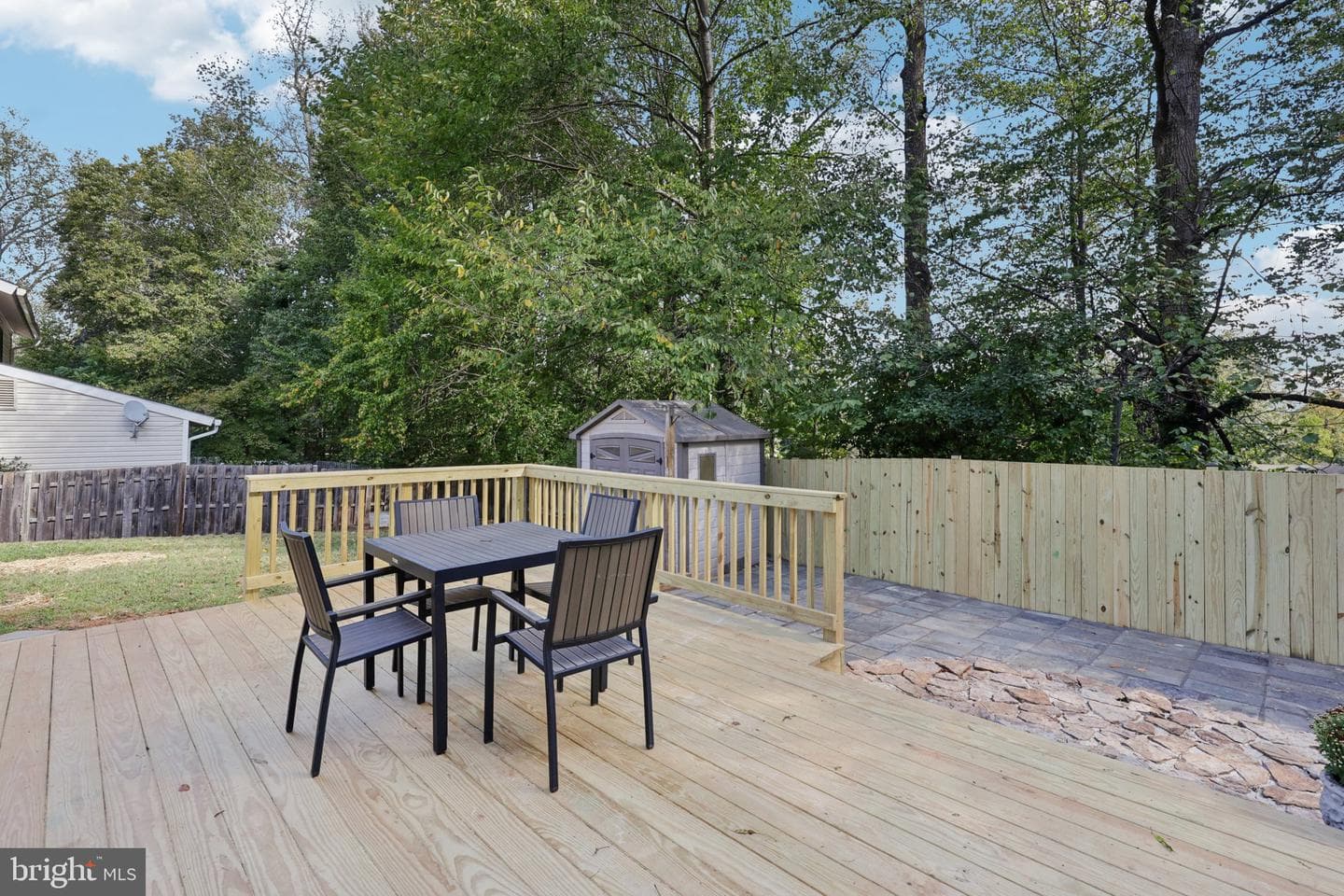 125 Avondale Drive photo 31