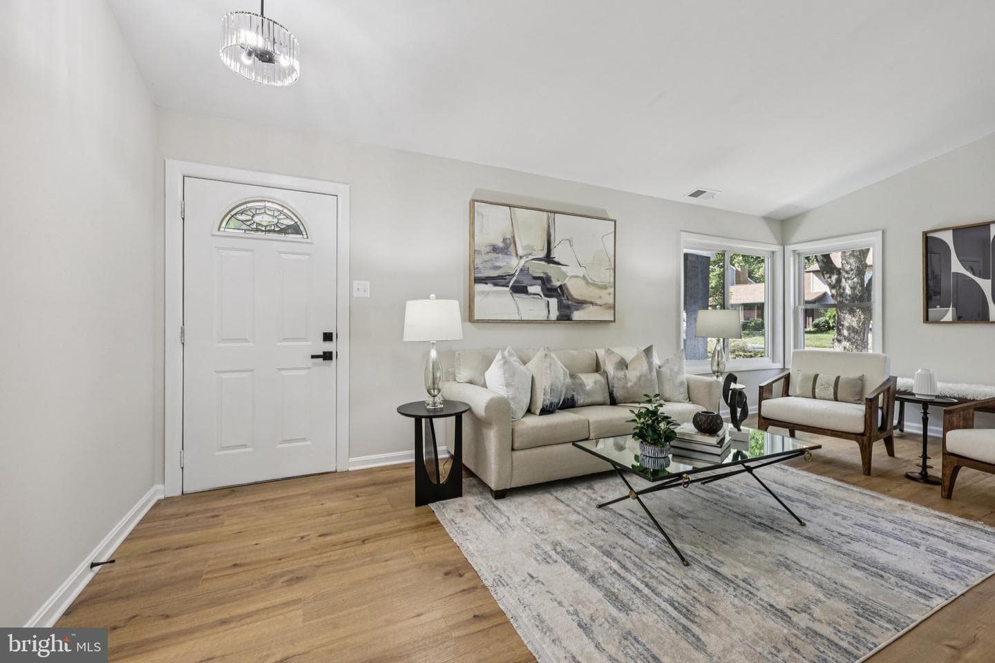125 Avondale Drive photo 4