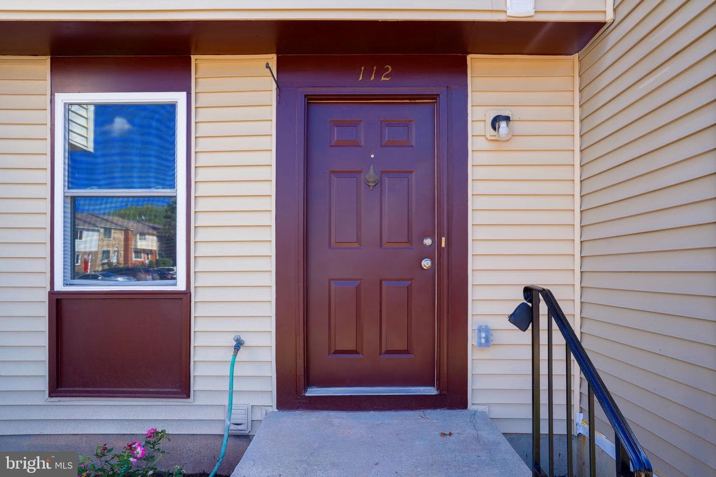 112 Argus Place photo 4