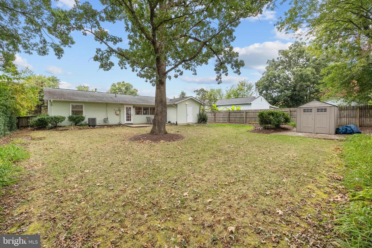 108 N Alder Avenue photo 33
