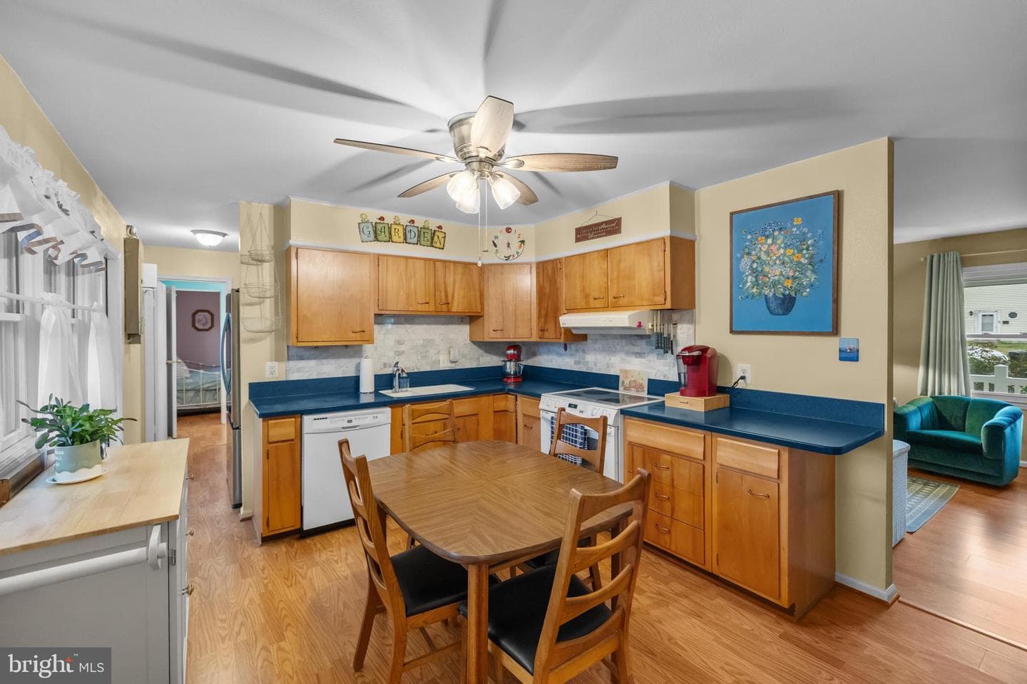 108 N Alder Avenue photo 8
