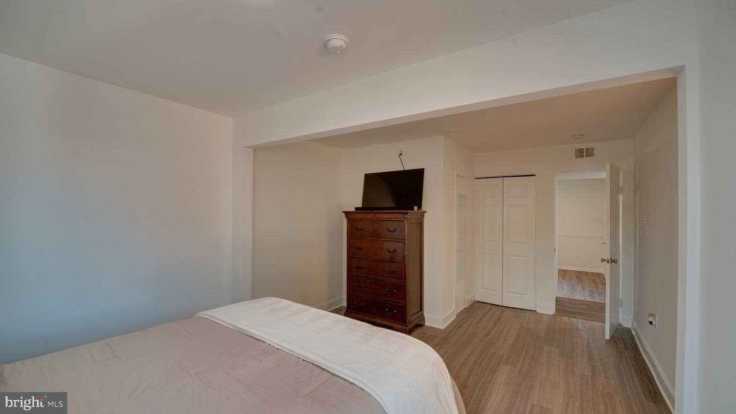312 E Gordon Street photo 12