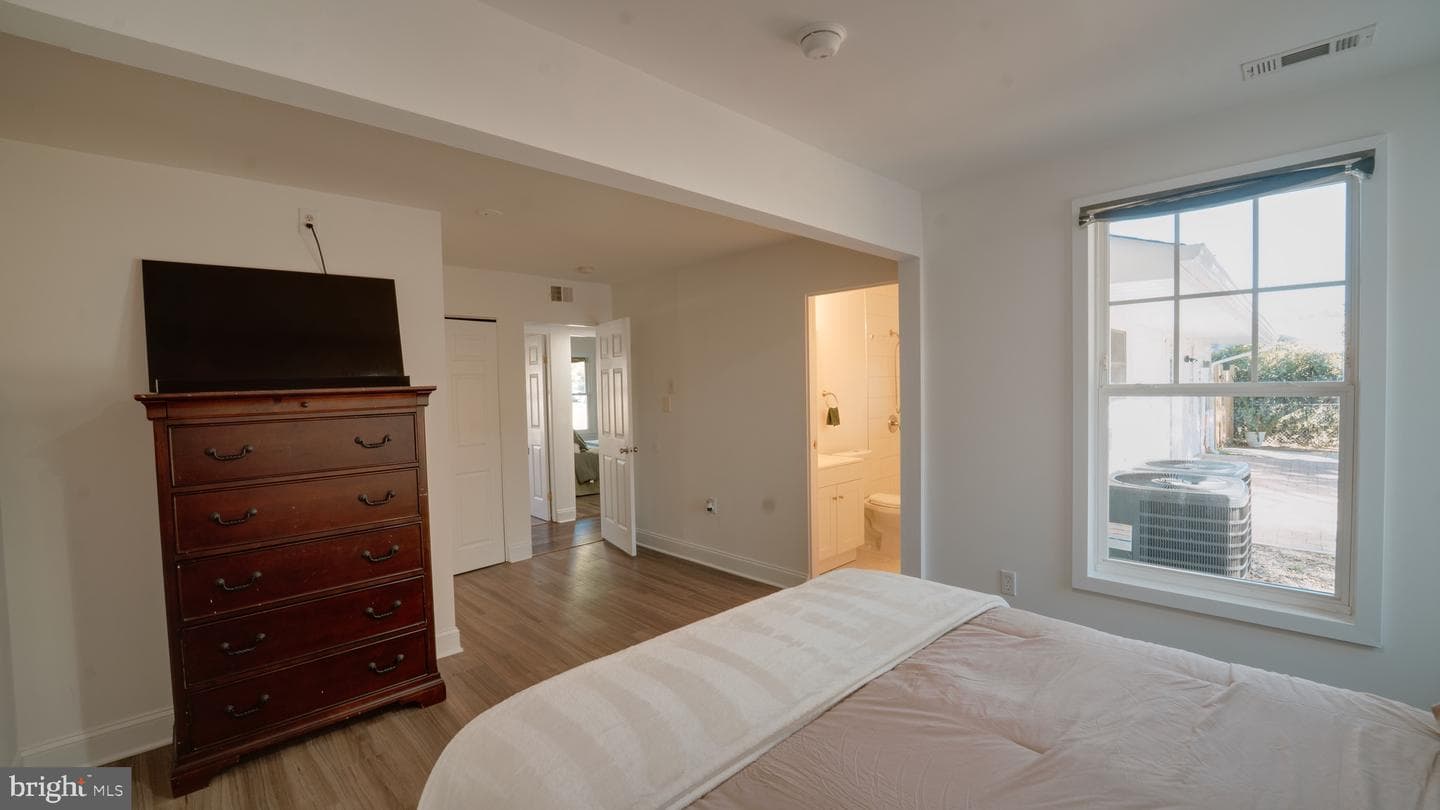 312 E Gordon Street photo 13