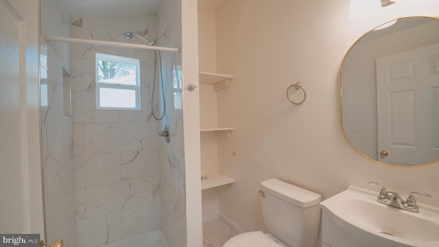 312 E Gordon Street photo 27