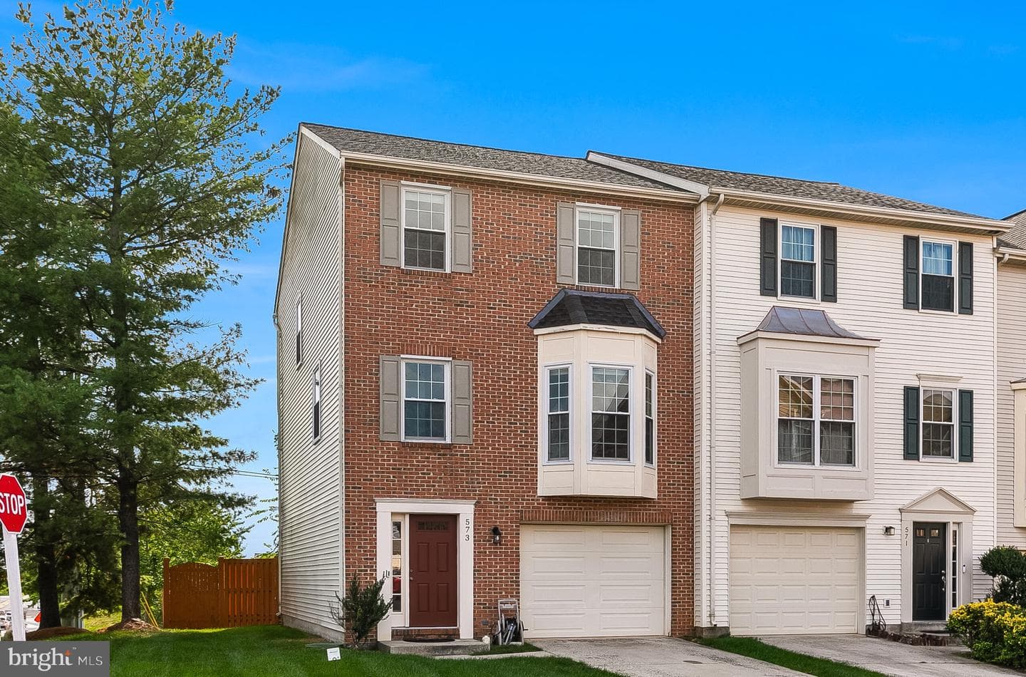 573 Tuliptree Square NE photo 2