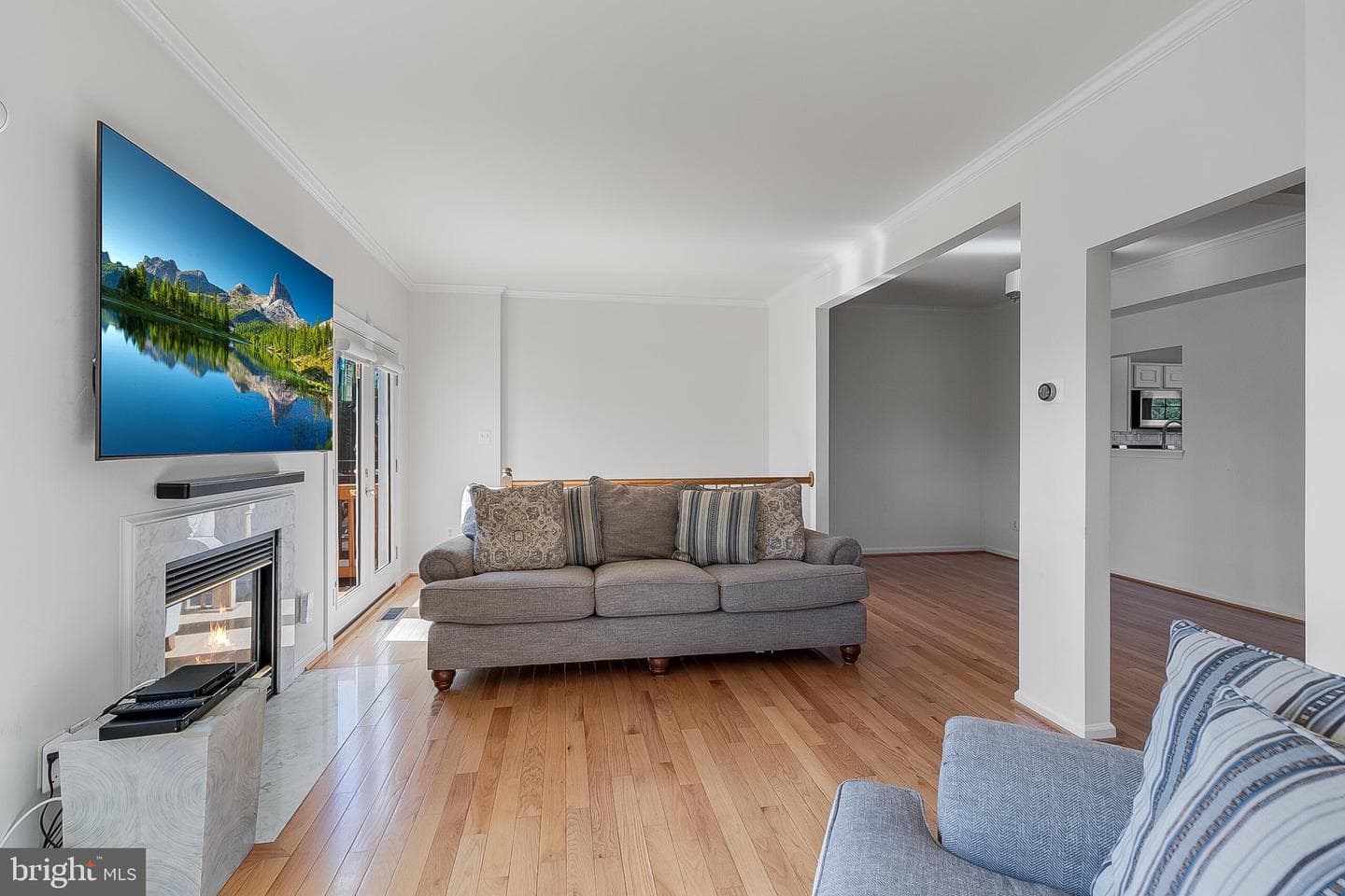 573 Tuliptree Square NE photo 5