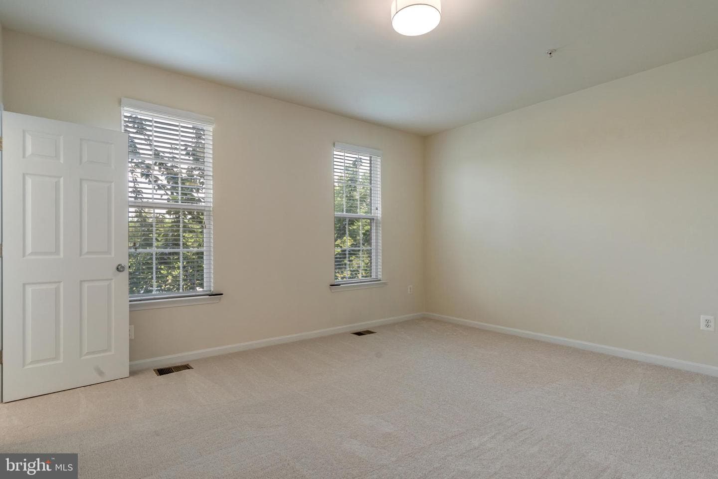 43841 Centergate Drive photo 22