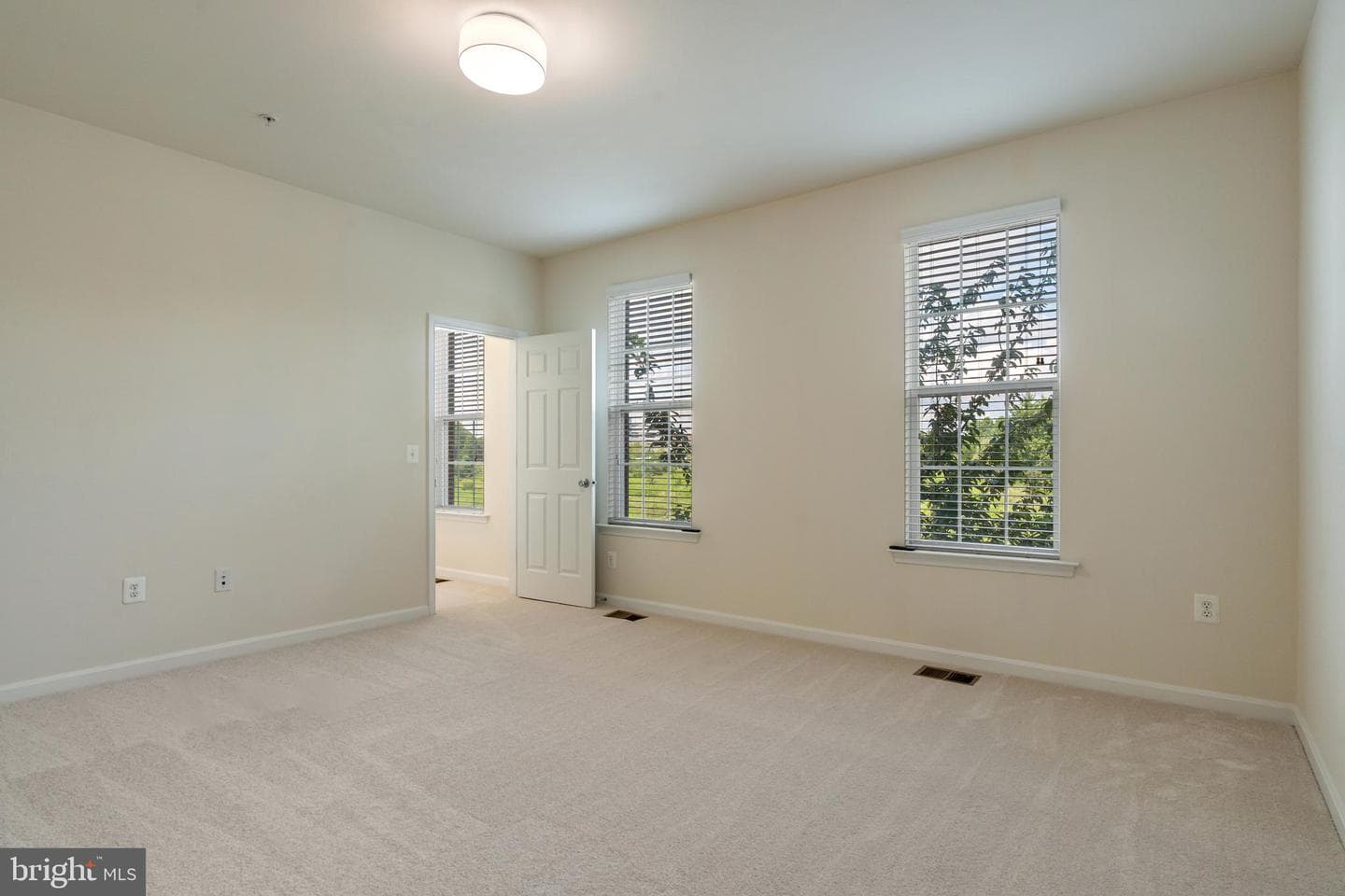 43841 Centergate Drive photo 23