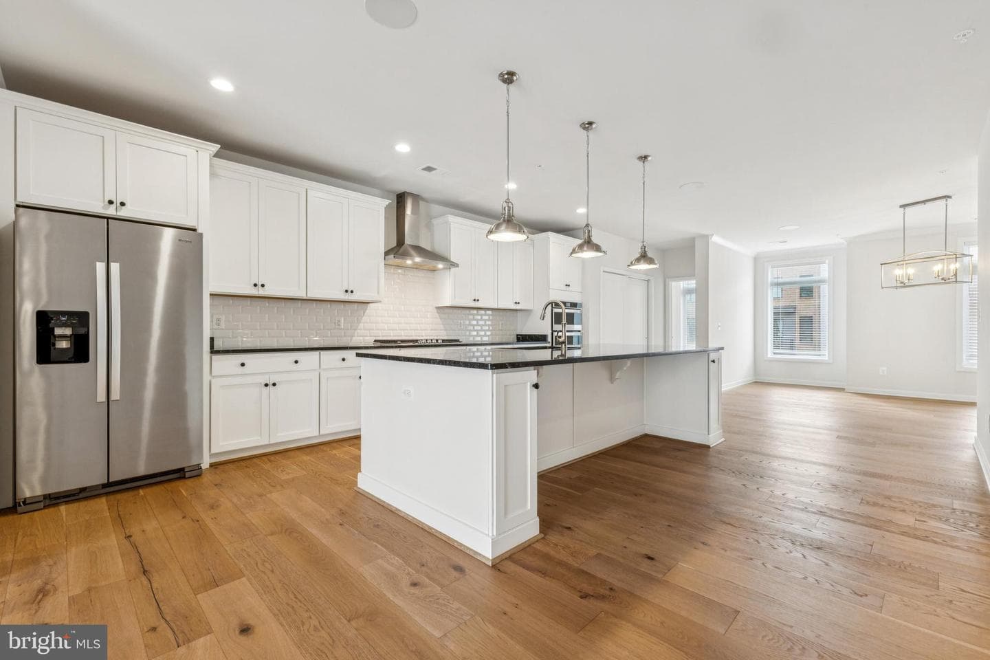 43186 Mongold Square photo 10