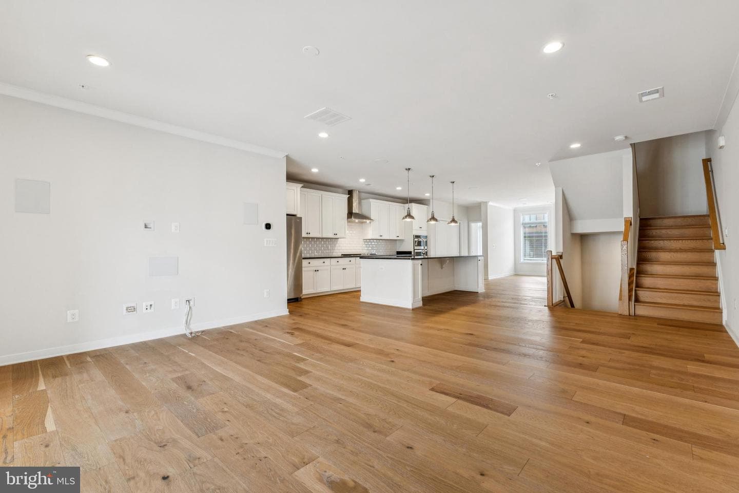 43186 Mongold Square photo 7