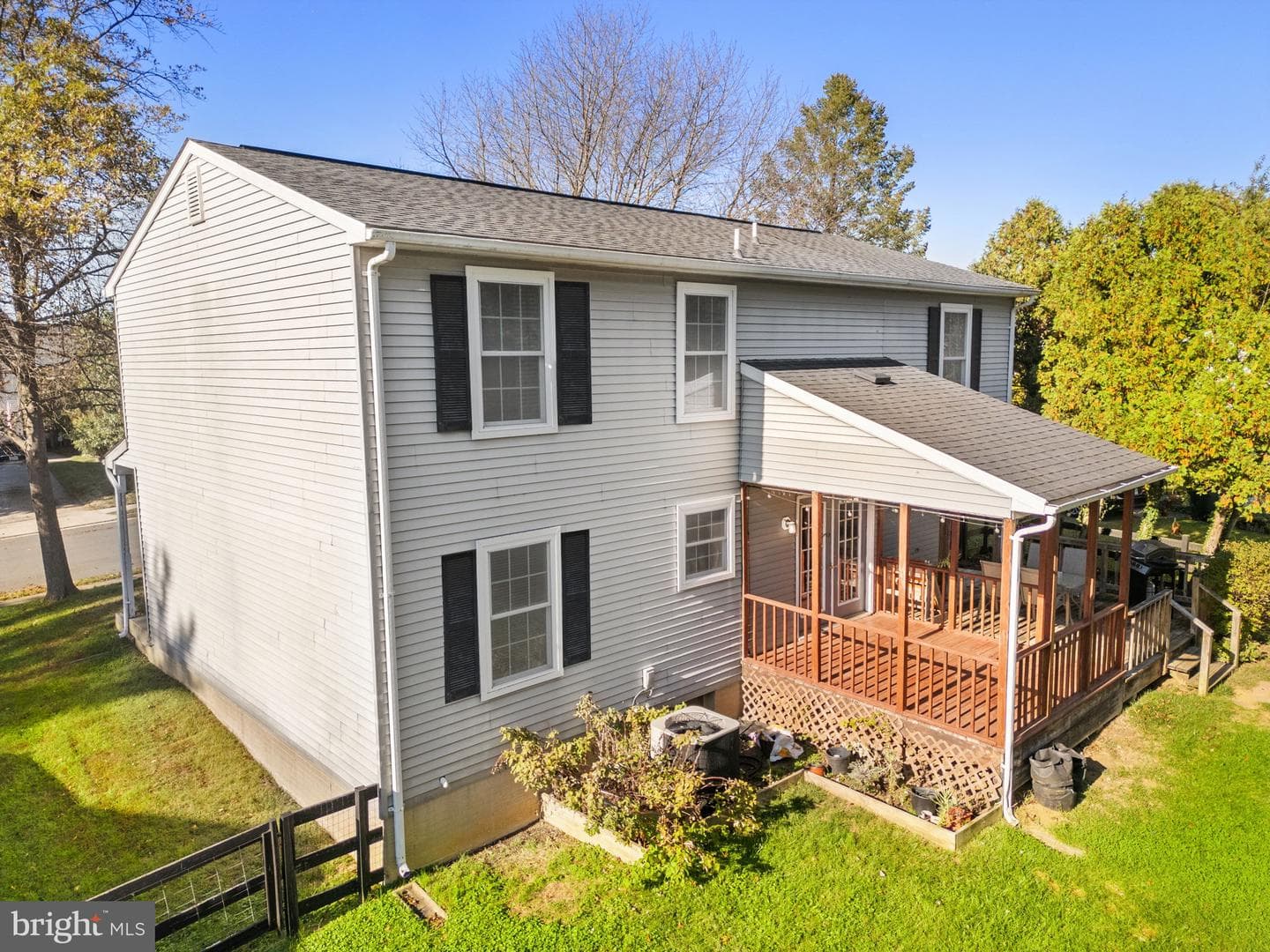 27 Mills Court photo 63
