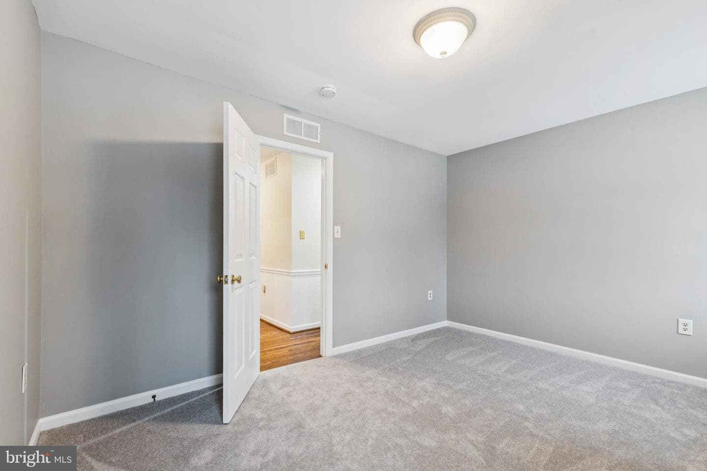 531 S Nursery Avenue photo 31