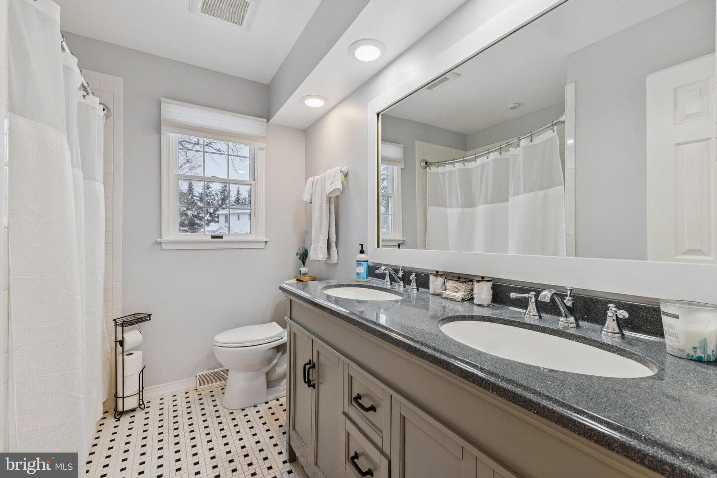 531 S Nursery Avenue photo 42