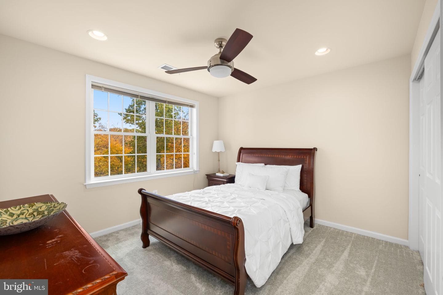 23158 Glenorchy Court photo 45