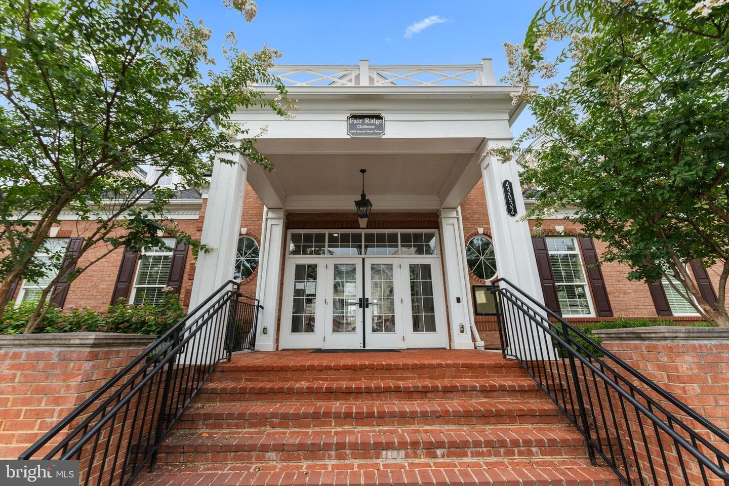 23297 Southdown Manor Terrace #105 photo 52