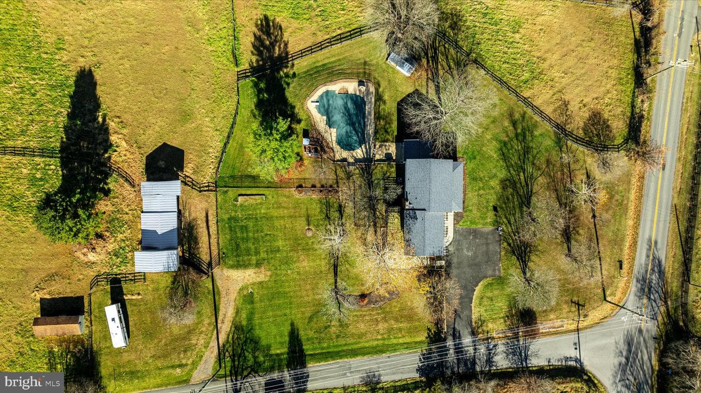 39704 Rickard Road photo 72