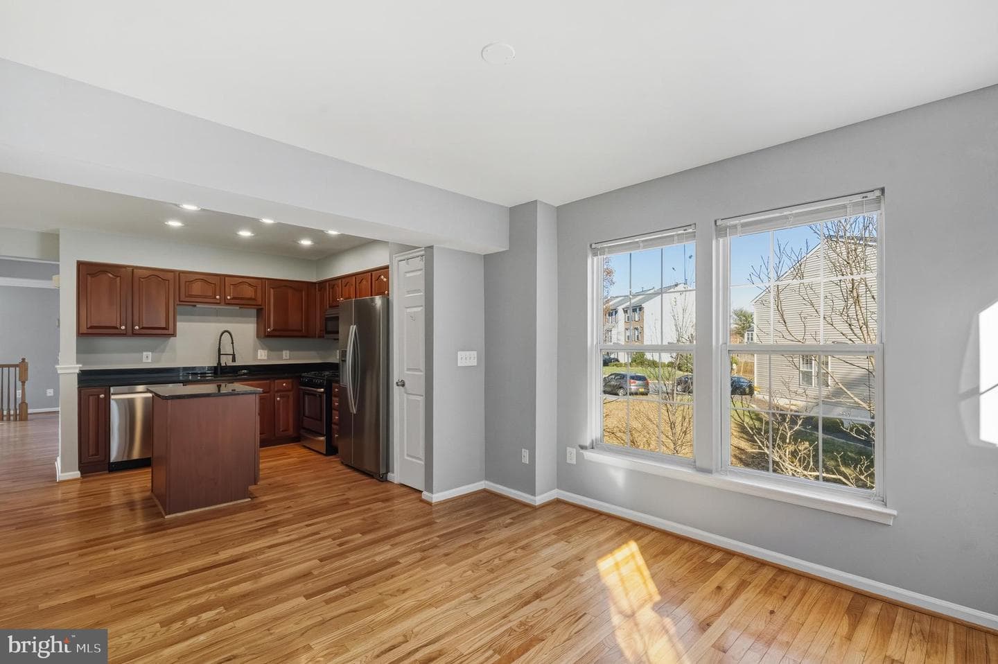 134 Shirley Square SE photo 19