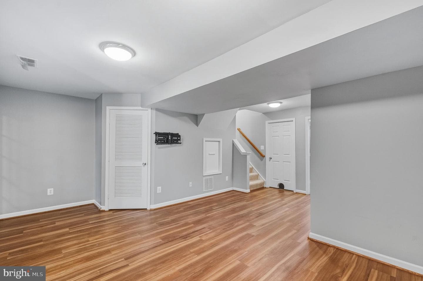134 Shirley Square SE photo 36
