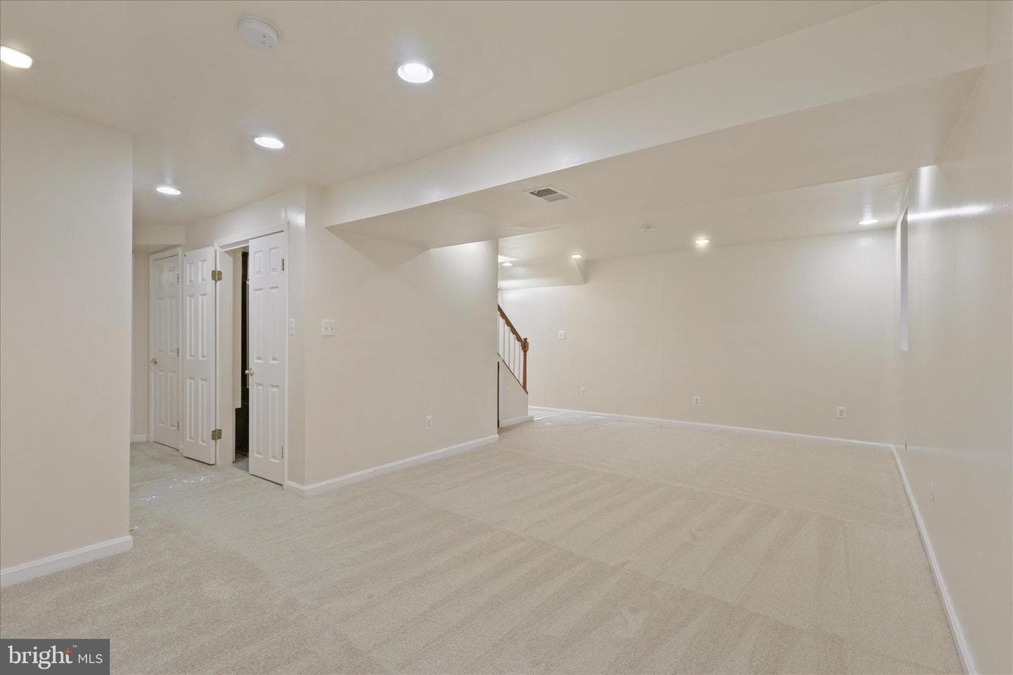 105 Deerwood Court photo 30