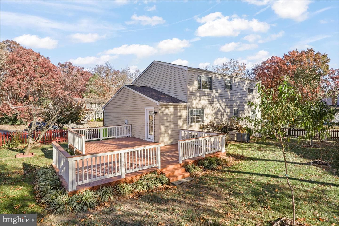 105 Deerwood Court photo 36