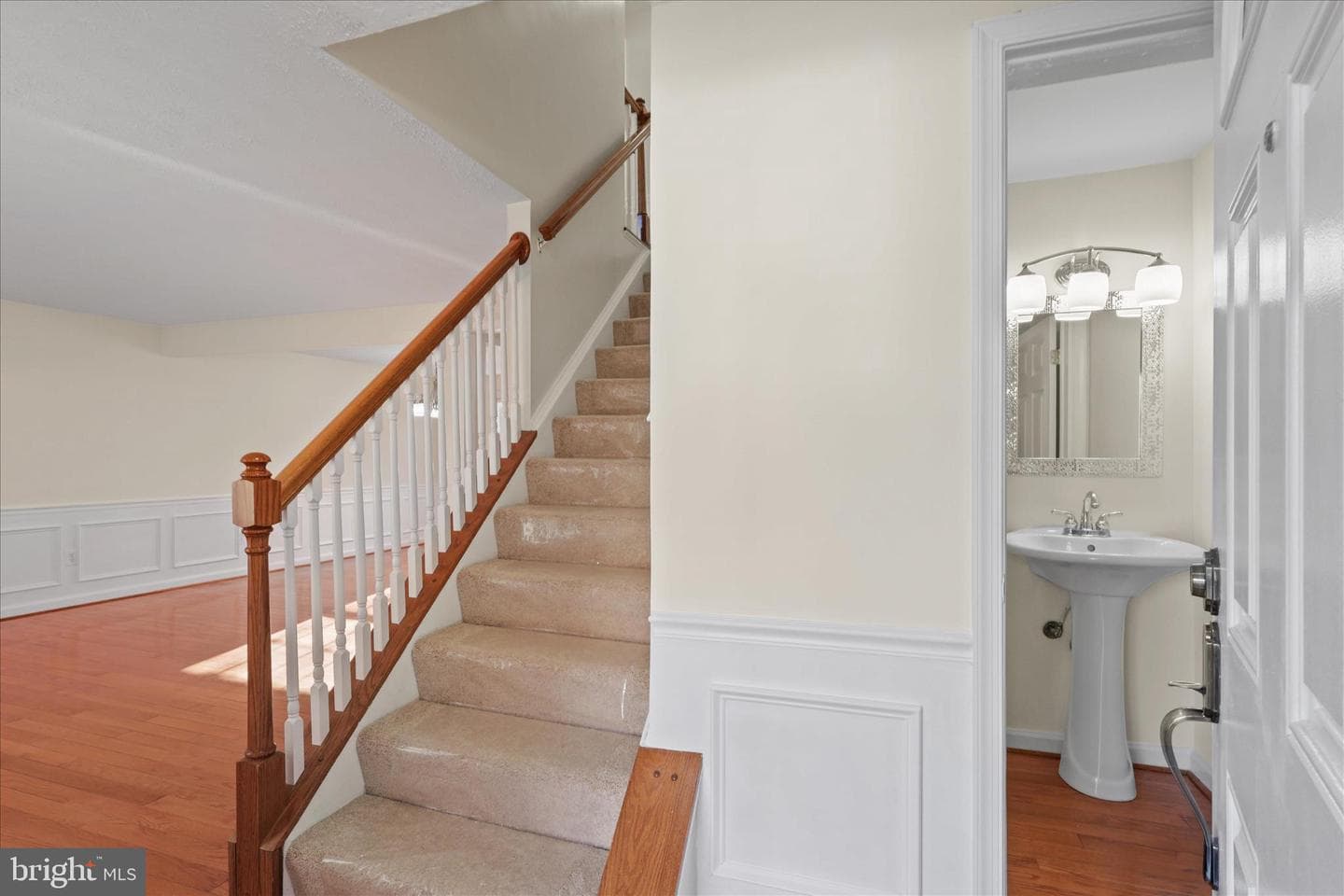 105 Deerwood Court photo 6