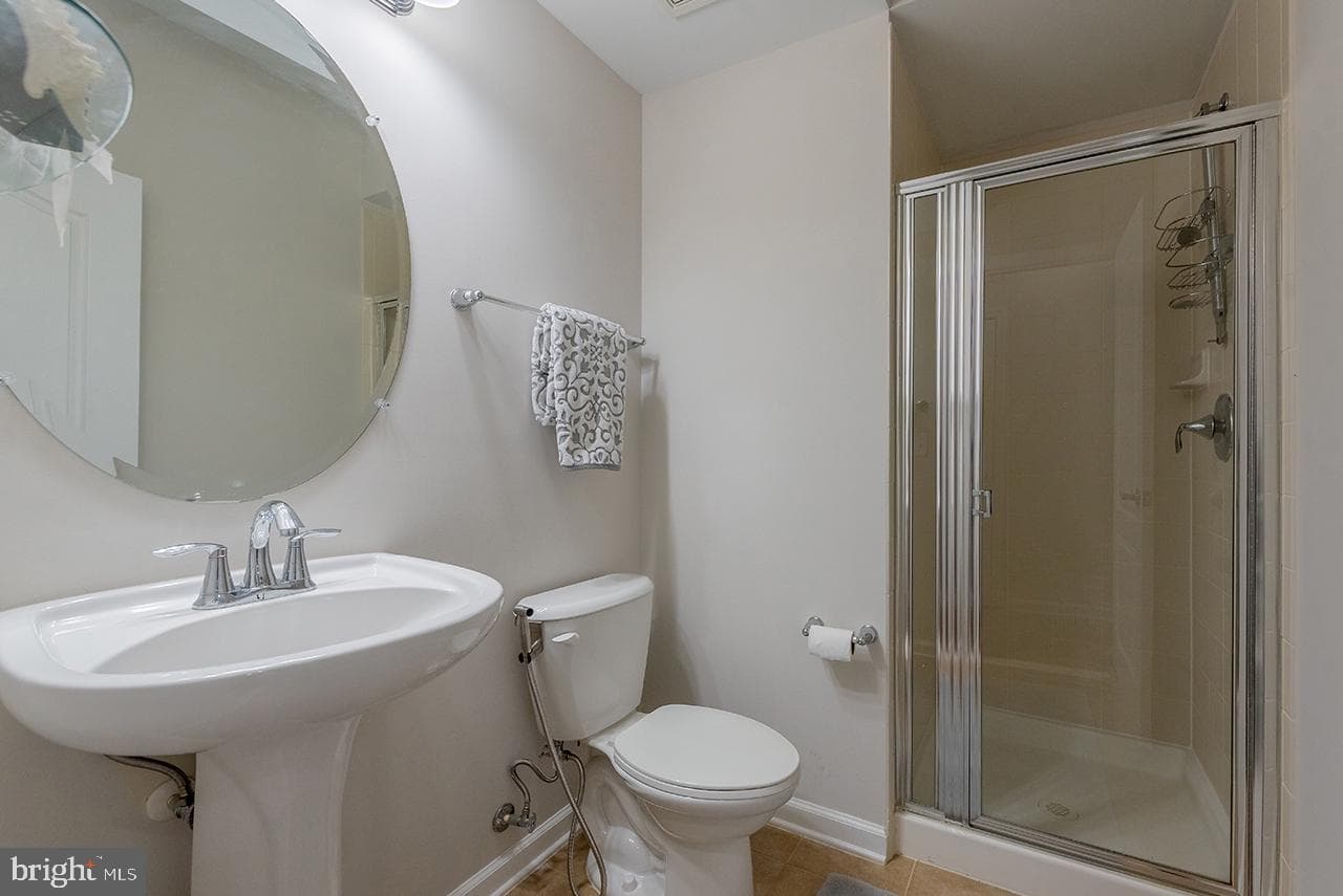 20657 Maitland Terrace photo 31