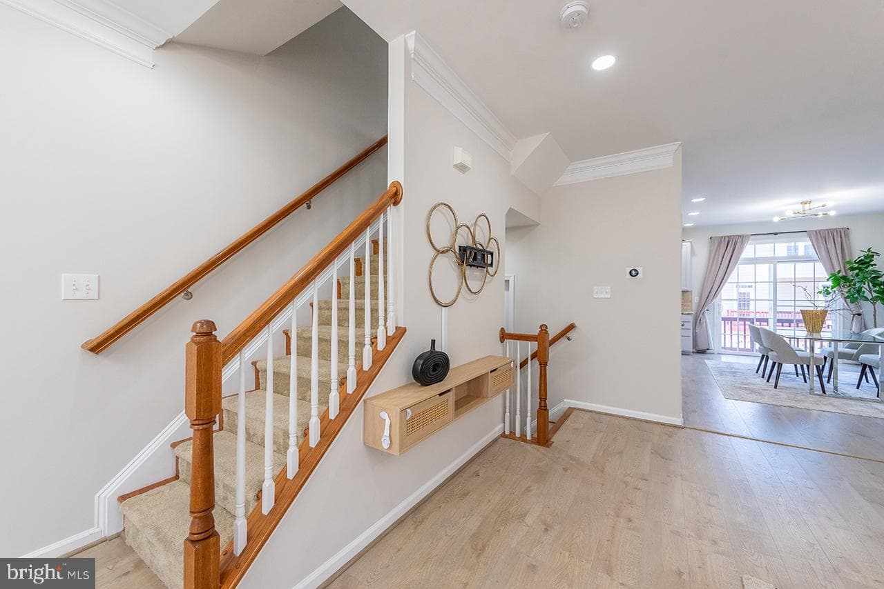 20657 Maitland Terrace photo 8